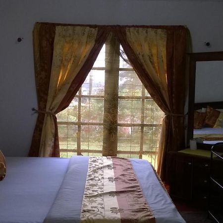 Srihelyes Inn Νουβάρα Ελίγια Εξωτερικό φωτογραφία