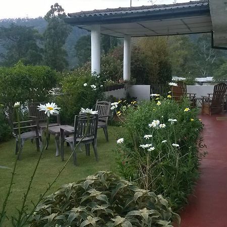 Srihelyes Inn Νουβάρα Ελίγια Εξωτερικό φωτογραφία