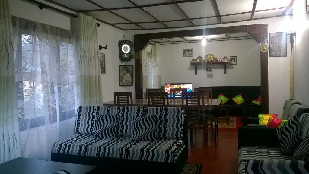 Srihelyes Inn Νουβάρα Ελίγια Εξωτερικό φωτογραφία