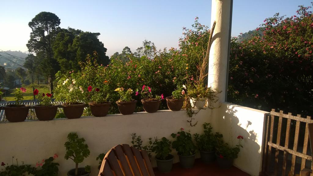 Srihelyes Inn Νουβάρα Ελίγια Εξωτερικό φωτογραφία