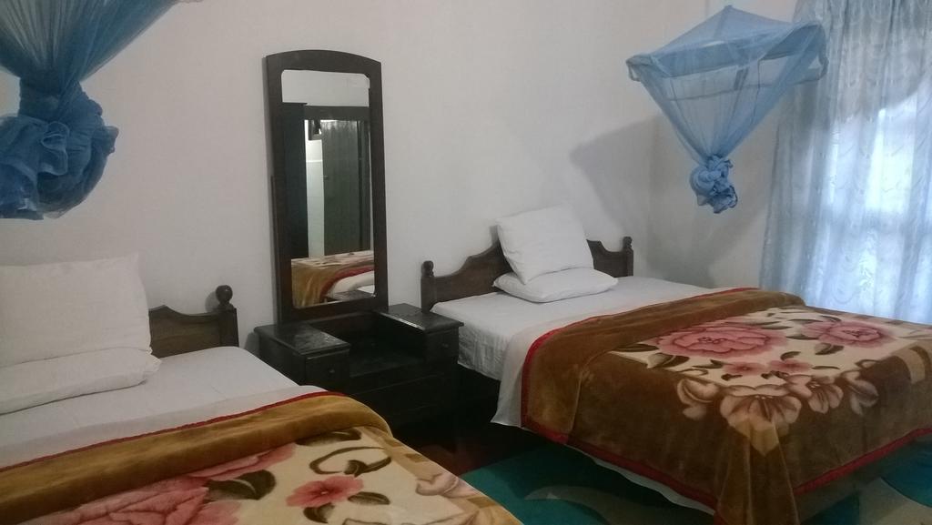 Srihelyes Inn Νουβάρα Ελίγια Εξωτερικό φωτογραφία