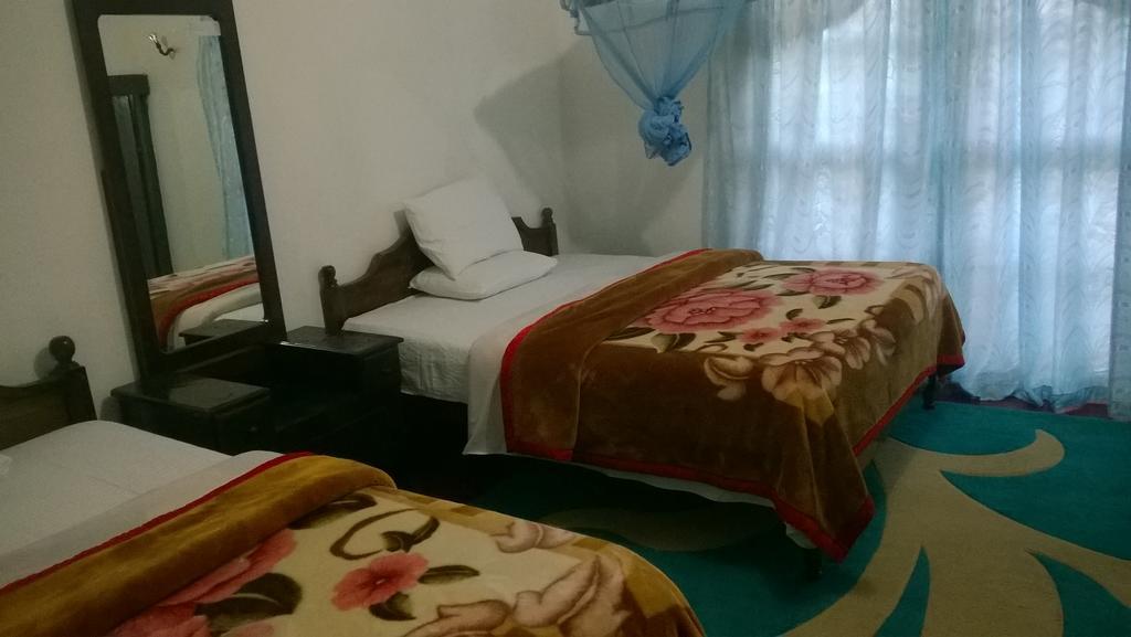 Srihelyes Inn Νουβάρα Ελίγια Εξωτερικό φωτογραφία